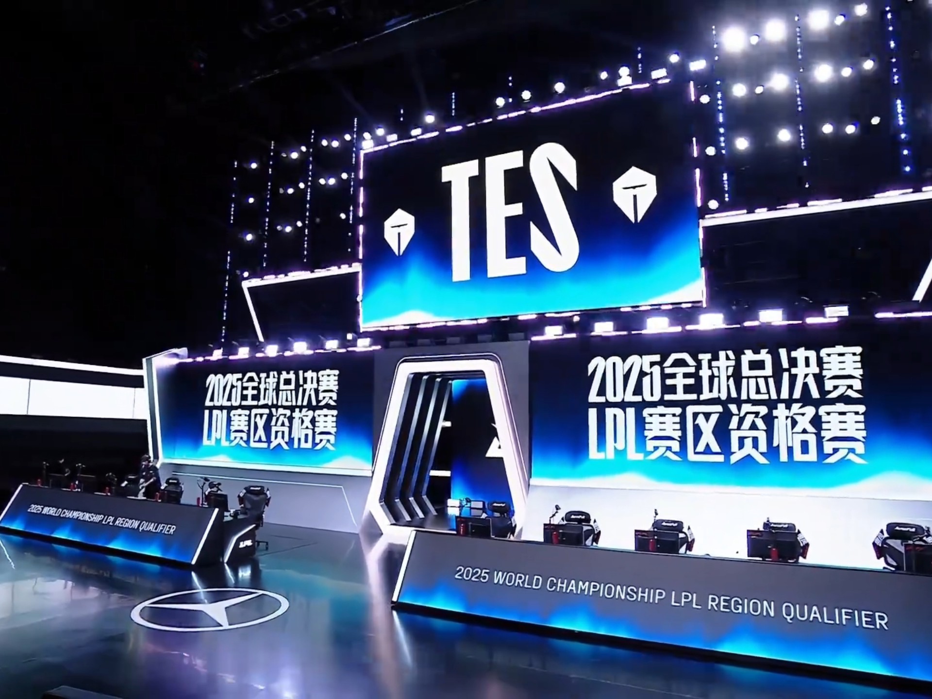 今晚欧联传出新动向Uzi在掘金比赛中问鼎冠军，现场解说直呼：国际比赛日勒沃库森迎来里程碑的简单介绍开云中国官网